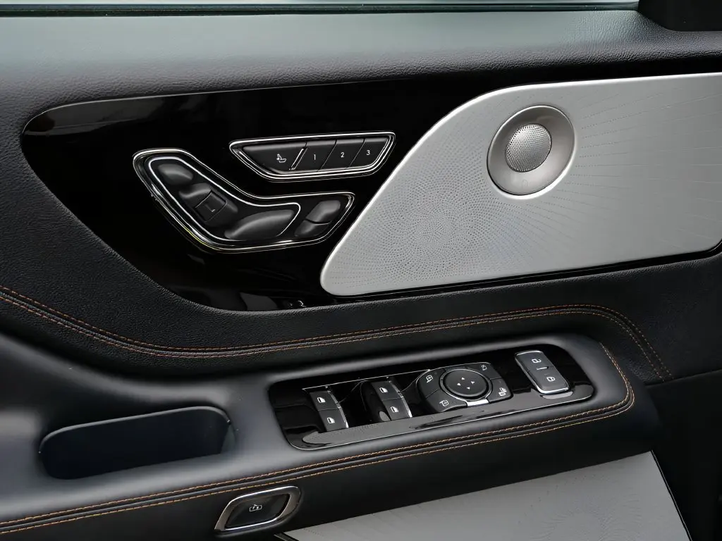 2025 Lincoln Aviator - $78,583