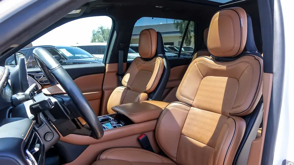 2022 Lincoln Aviator Black Label
