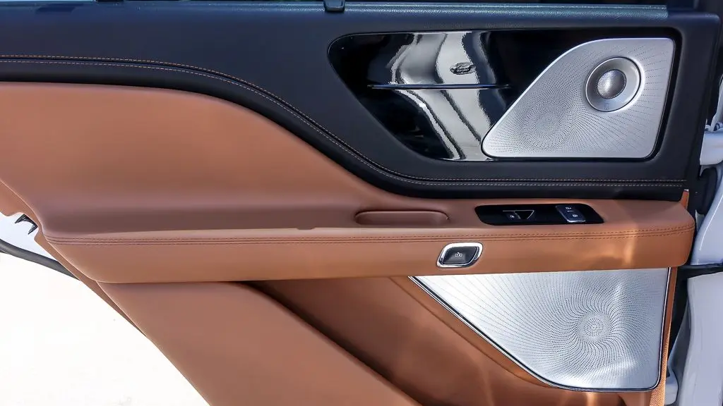 2022 Lincoln Aviator Black Label