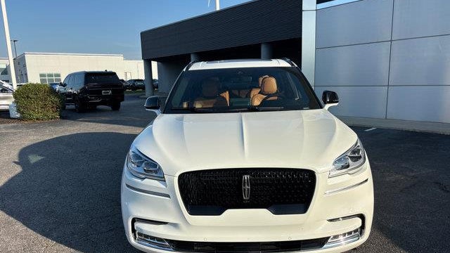2024 Lincoln Aviator Black Label