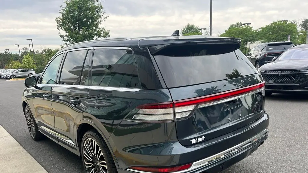 2022 Lincoln Aviator Black Label