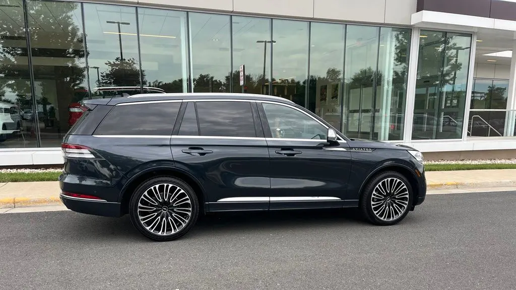 2022 Lincoln Aviator Black Label