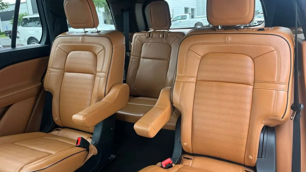 2022 Lincoln Aviator Black Label