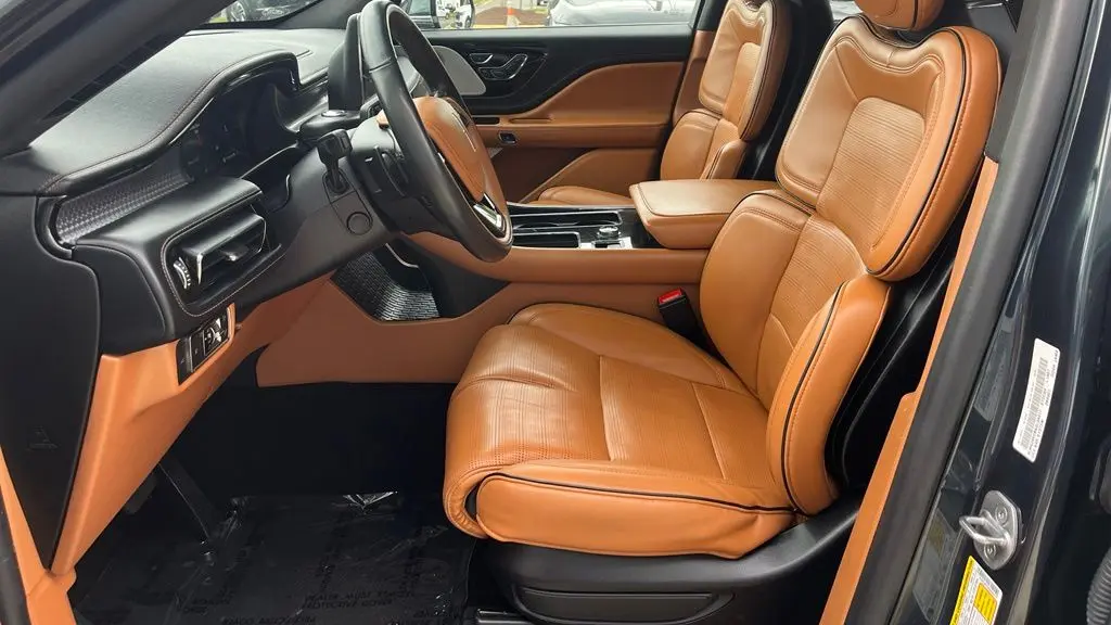 2022 Lincoln Aviator Black Label