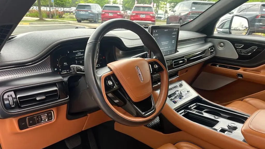 2022 Lincoln Aviator Black Label