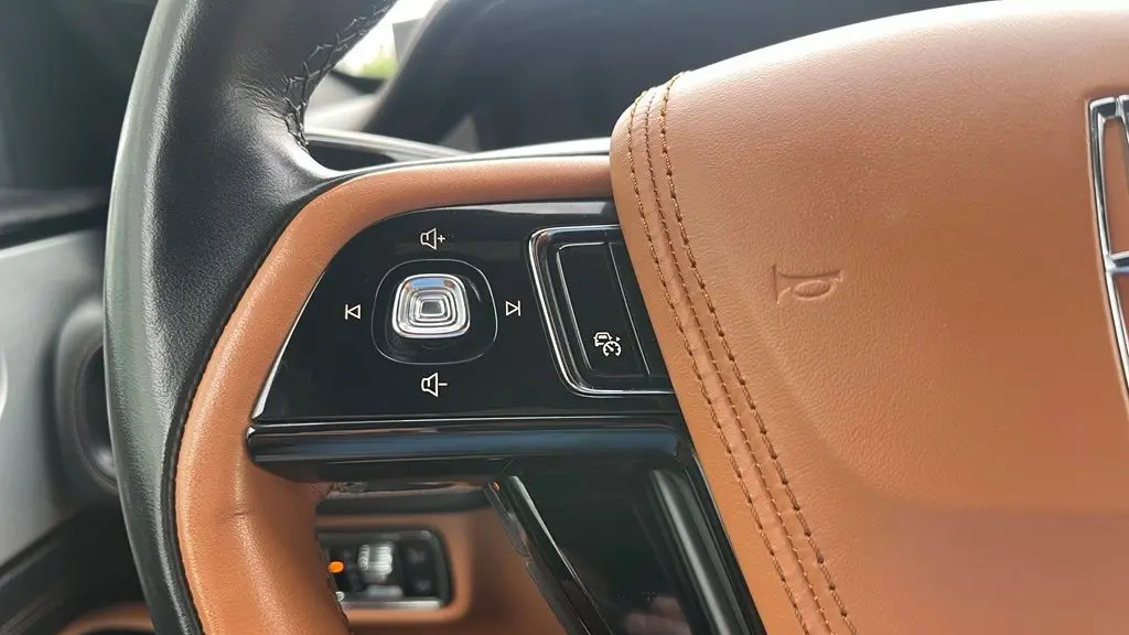 2022 Lincoln Aviator Black Label