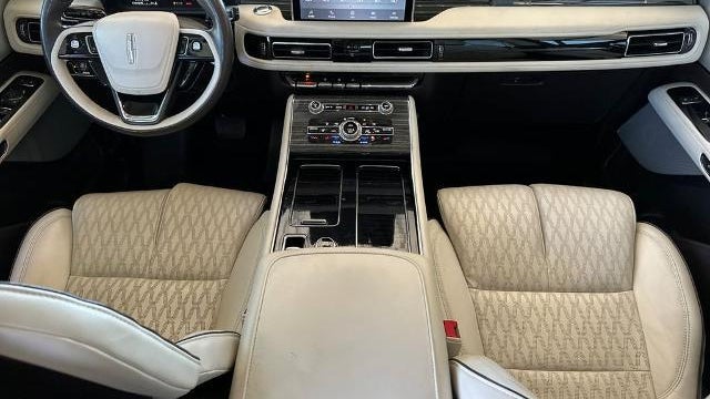 2023 Lincoln Aviator Black Label