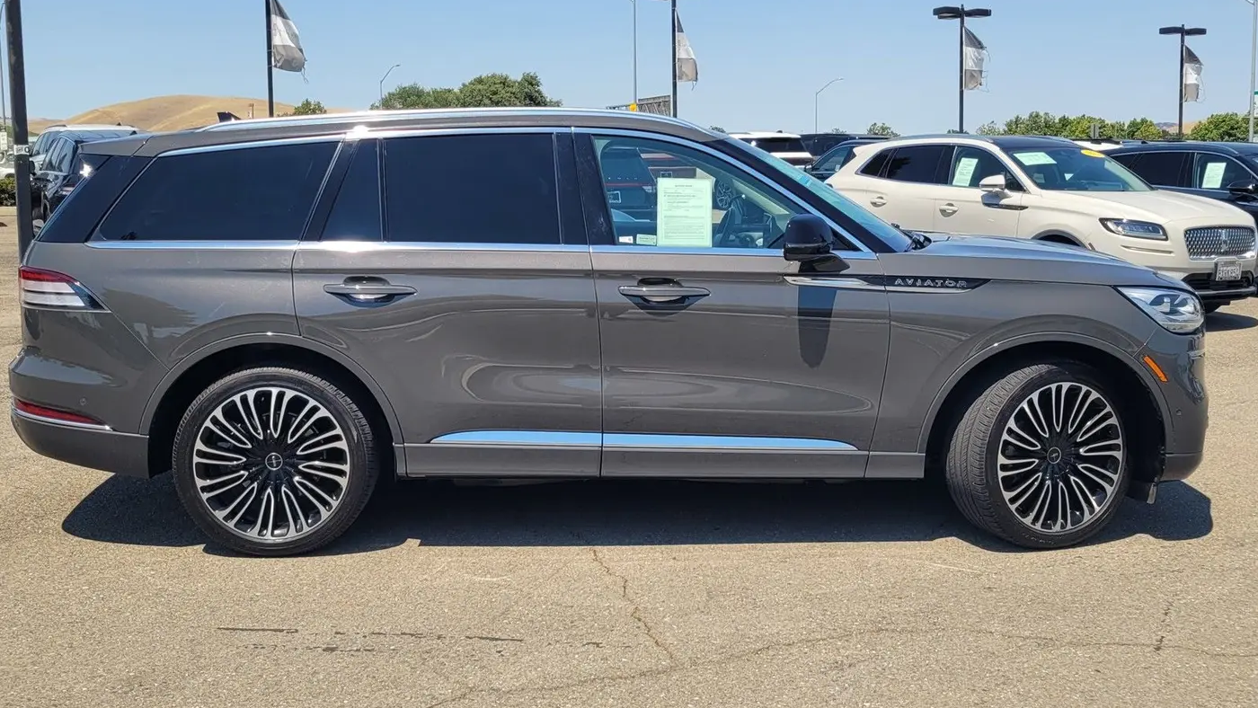 2024 Lincoln Aviator Black Label