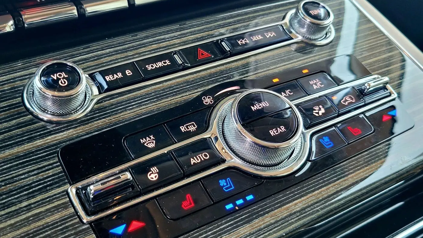 2024 Lincoln Aviator Black Label