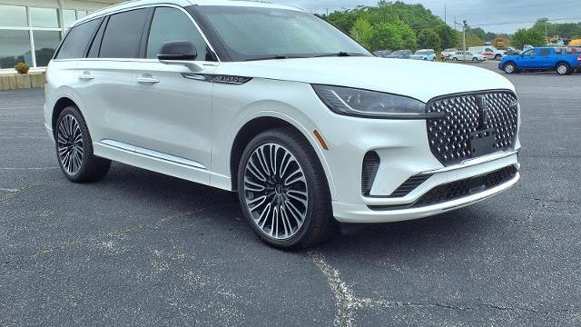 Preowned 2025 Lincoln Aviator Black Label for Sale