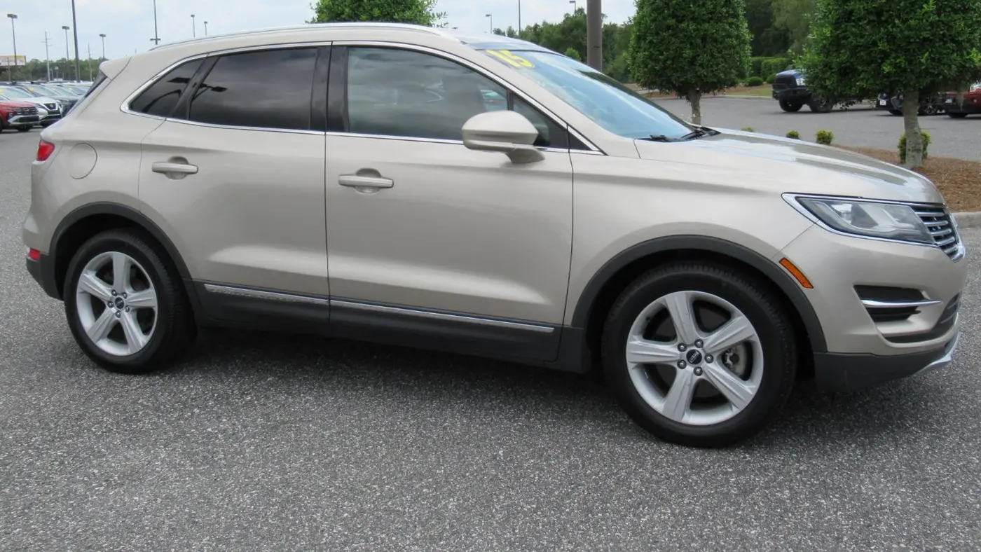 2015 Lincoln MKC Base