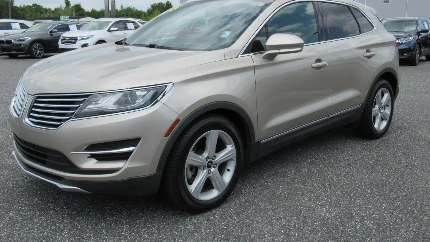 2015 Lincoln MKC Base
