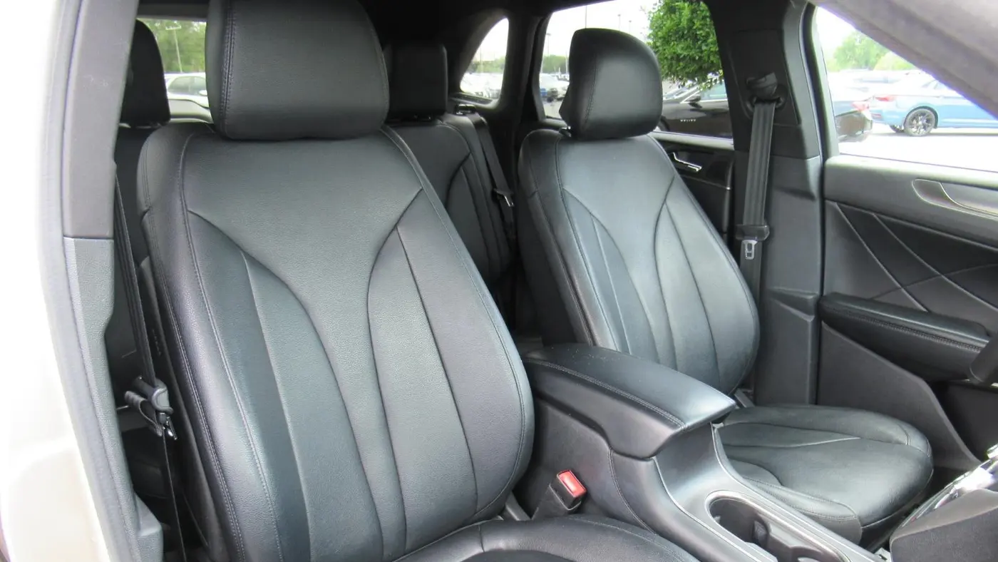 2015 Lincoln MKC Base