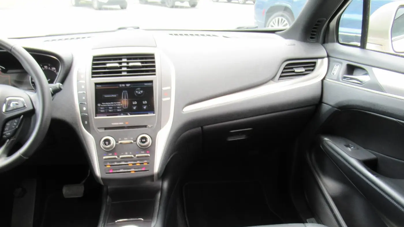2015 Lincoln MKC Base