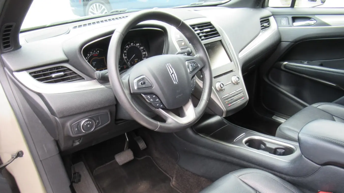 2015 Lincoln MKC Base