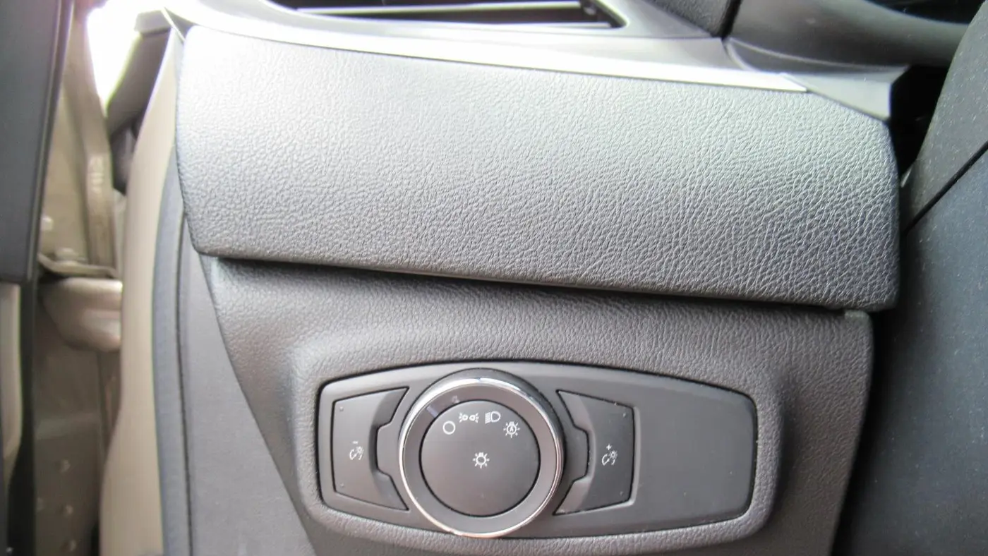 2015 Lincoln MKC Base