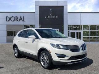 2015 Lincoln MKC with White Platinum Clearcoat Metallic Exterior