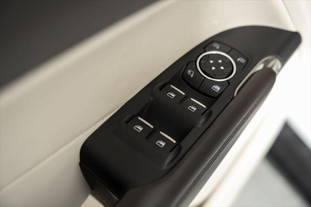 2015 Lincoln MKC - $10,500