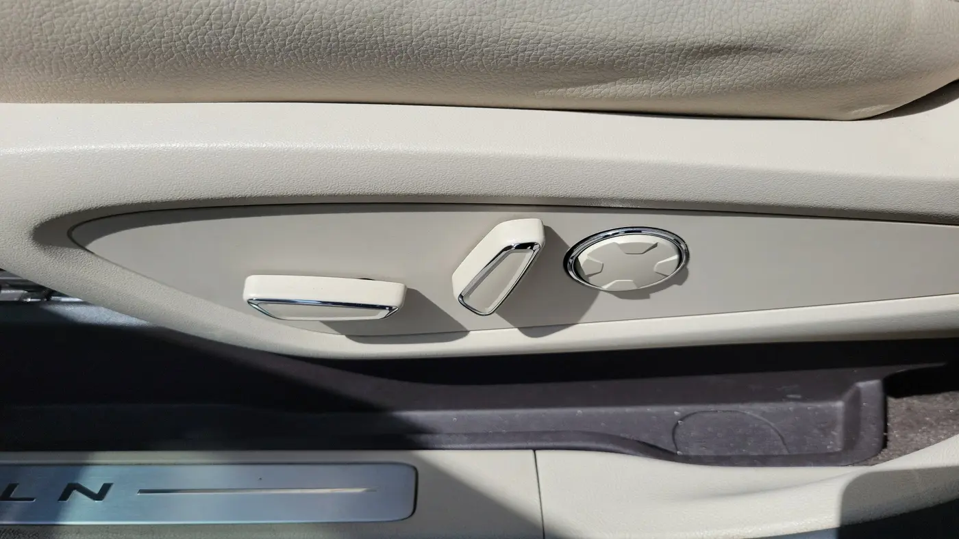 2019 Lincoln MKC Premiere