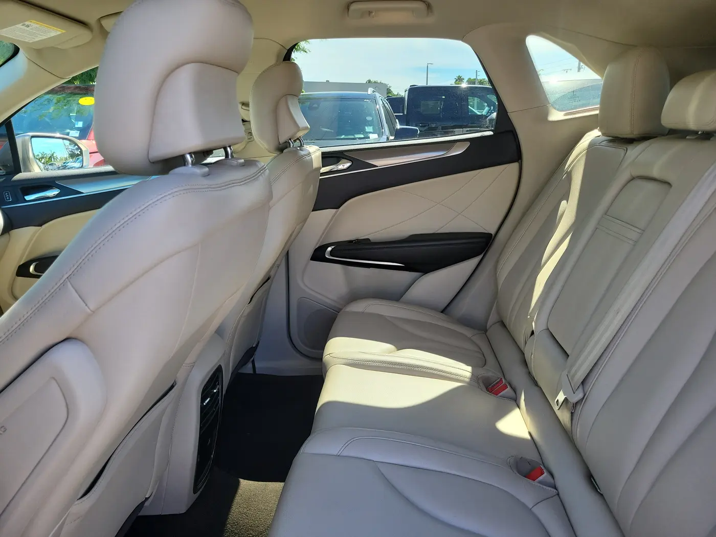 2019 Lincoln MKC - $15,990