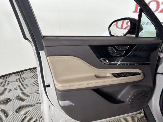 2020 Lincoln Corsair - $13,000