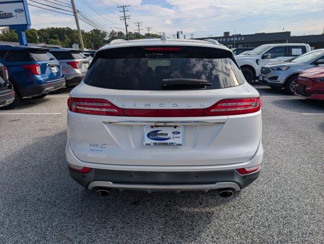2019 Lincoln MKC - $15,000