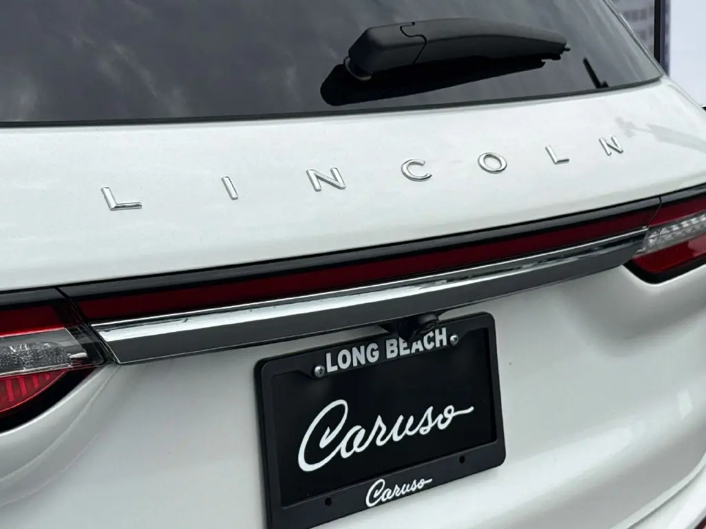 2022 Lincoln Corsair - $28,995