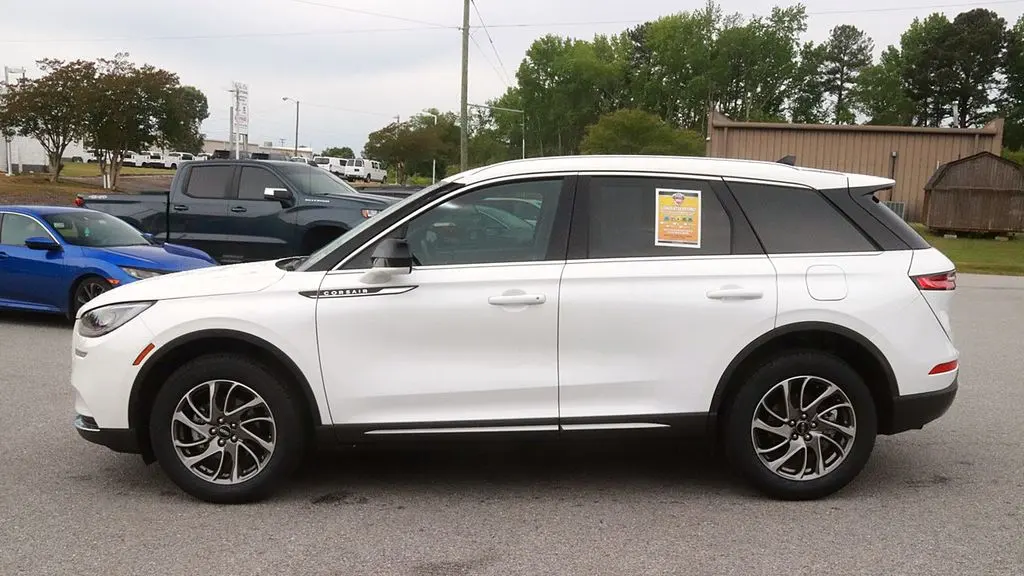 2022 Lincoln Corsair Standard