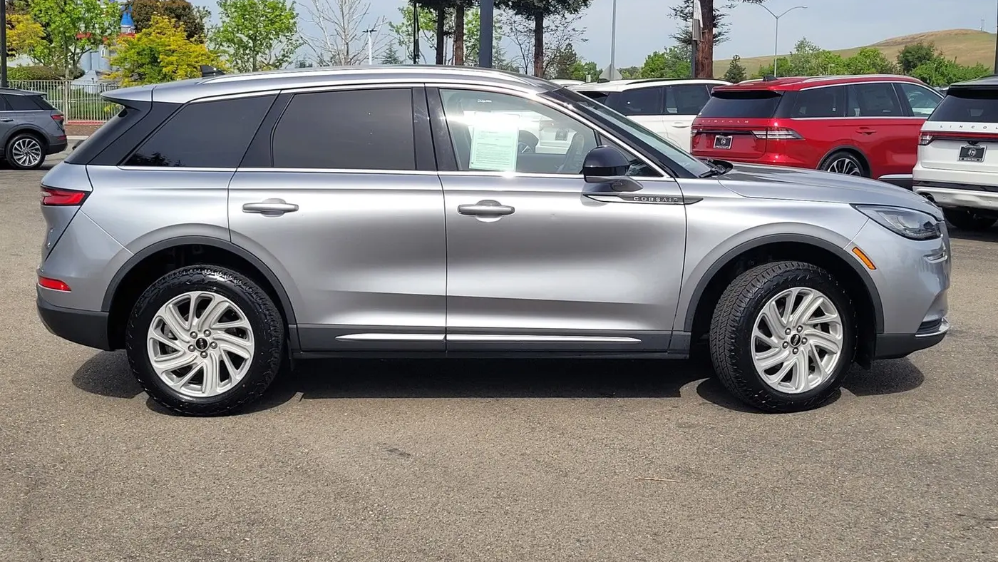 2022 Lincoln Corsair Standard