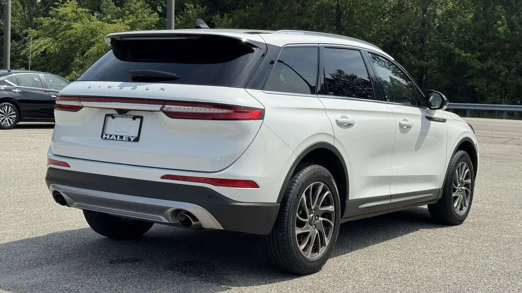 2022 Lincoln Corsair Standard
