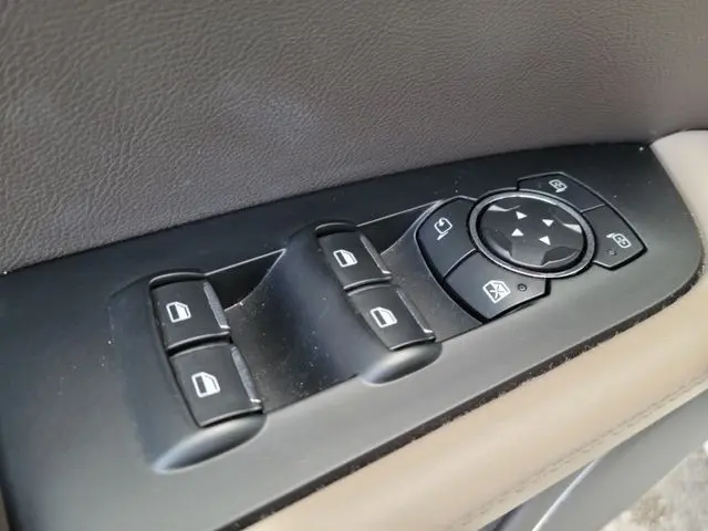 2020 Lincoln Corsair - $20,590