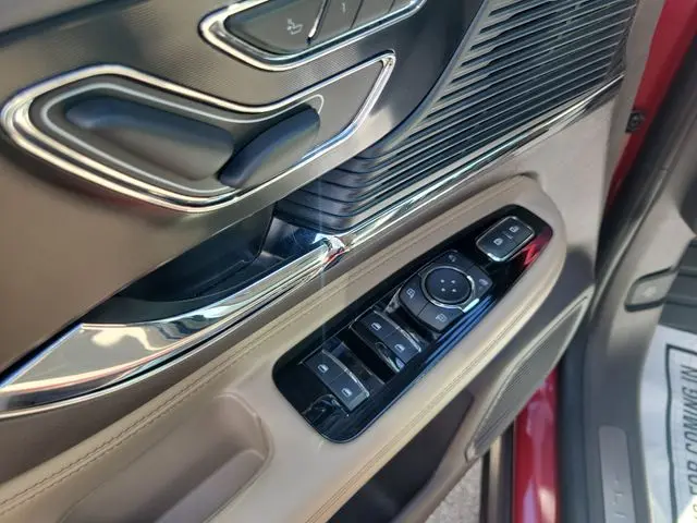 2020 Lincoln Corsair - $20,590