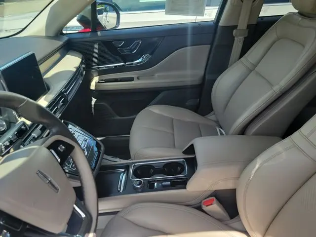 2020 Lincoln Corsair - $20,590