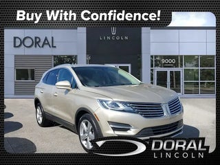 2017 Lincoln MKC with Palladium White Gold Metallic Exterior