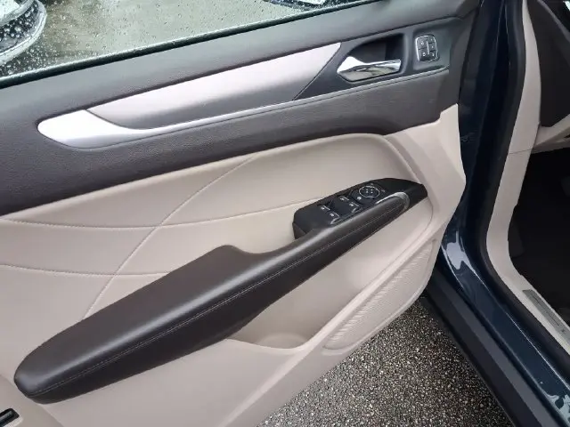 2019 Lincoln MKC - $15,990