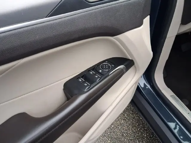 2019 Lincoln MKC - $15,990
