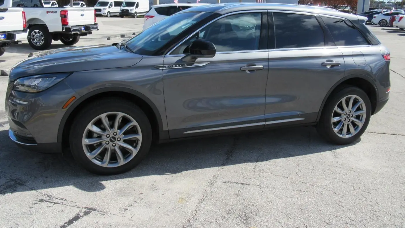 2021 Lincoln Corsair Standard