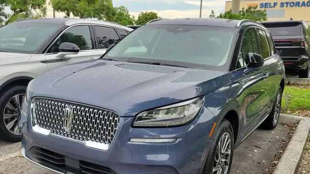 2022 Lincoln Corsair Standard