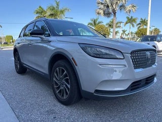 2022 Lincoln Corsair with Ceramic Pearl Metallic Tri-Coat Exterior