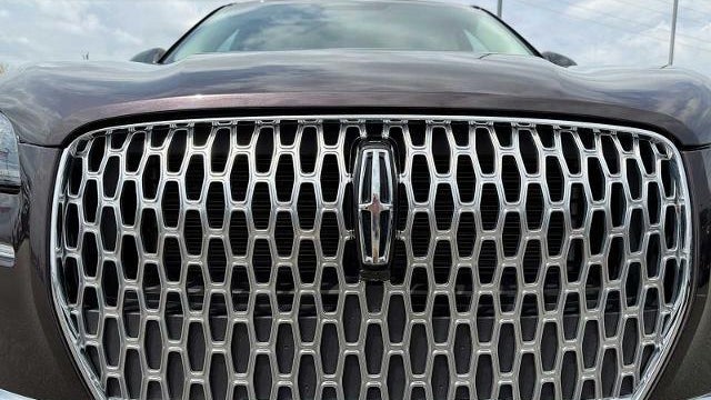 2023 Lincoln Corsair Standard