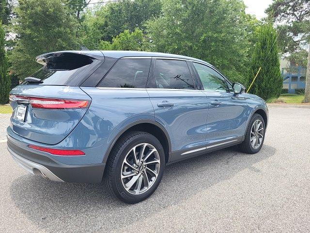 2023 Lincoln Corsair Standard — photo 1 of 24