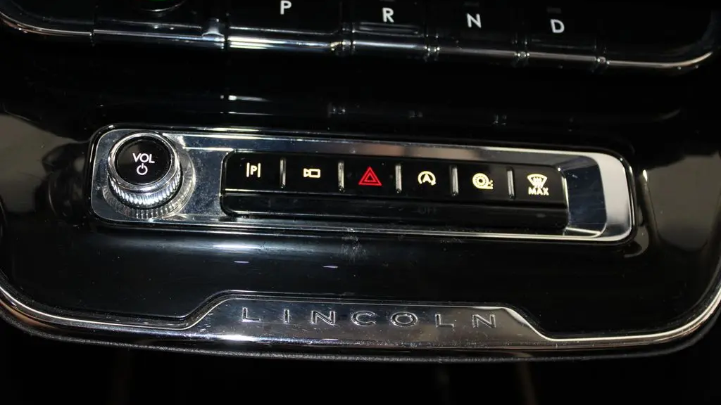 2023 Lincoln Corsair Standard