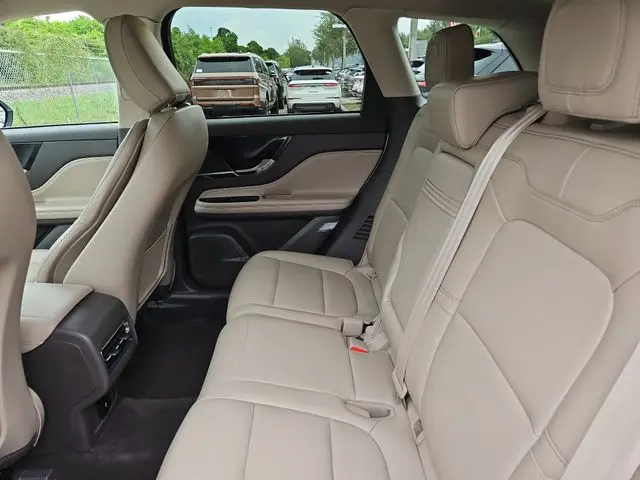 2024 Lincoln Corsair - $31,990