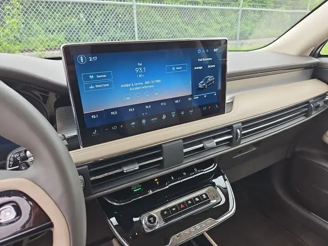 2024 Lincoln Corsair - $31,990