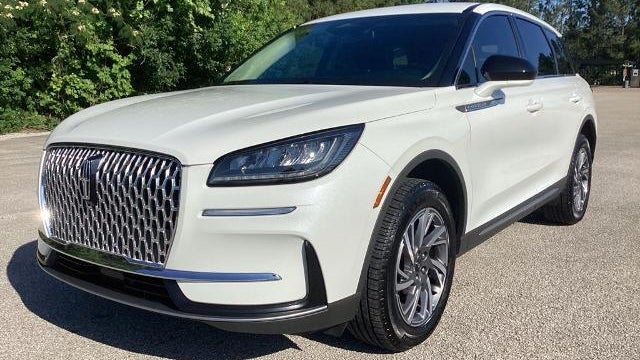 2023 Lincoln Corsair Standard