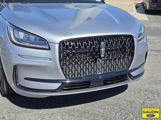 2024 Lincoln Corsair Premiere — photo 1 of 12