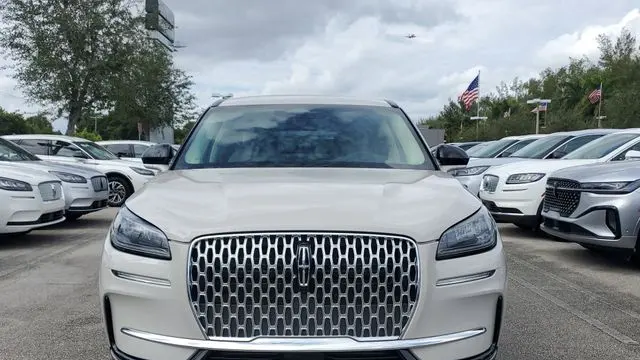 2024 Lincoln Corsair Premiere