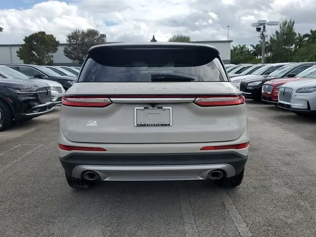 2024 Lincoln Corsair - $33,990