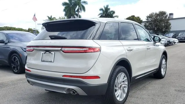 2024 Lincoln Corsair Premiere