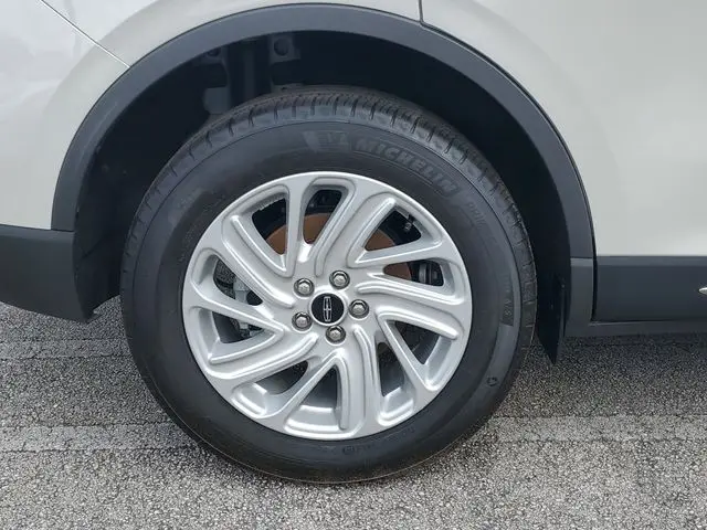 2024 Lincoln Corsair - $33,990